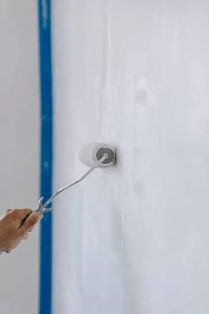 Artisan peintre expérimenté pour embellir votre intérieur